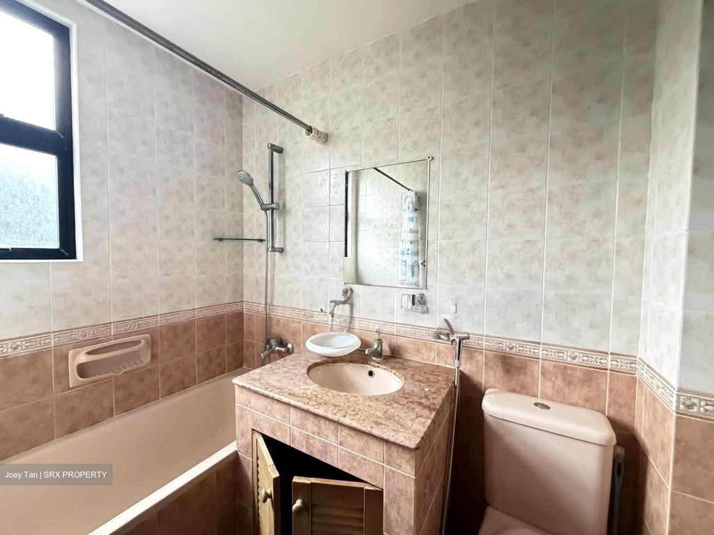 Casa Sarina (D14), Condominium #637806661